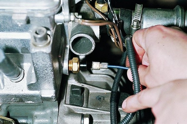 Датчик температуры ож Лада Калина