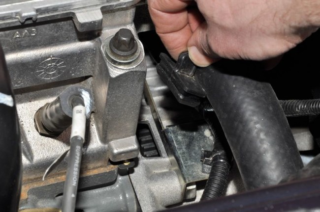 Смотровое окно и резиновая заглушка