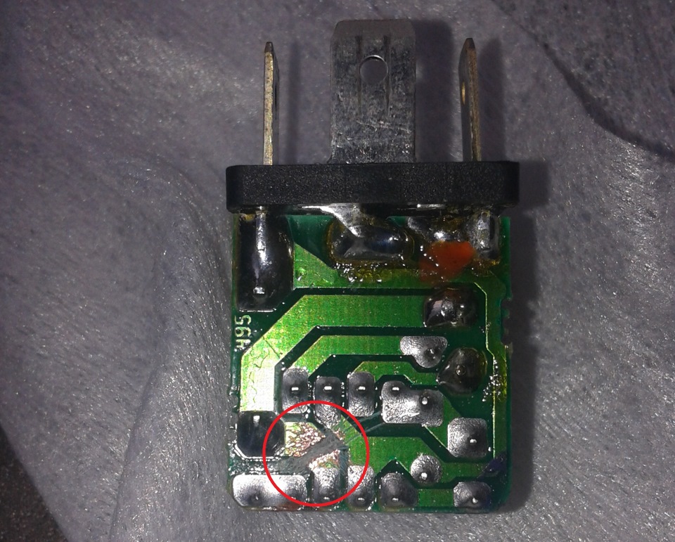 Пилим, и получаем такой результат! Место видно хорошо и выделено дополнительно