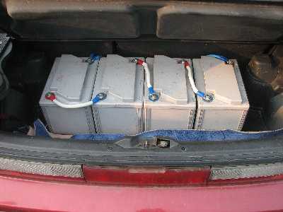 Багажный отсек с тяговыми батареями