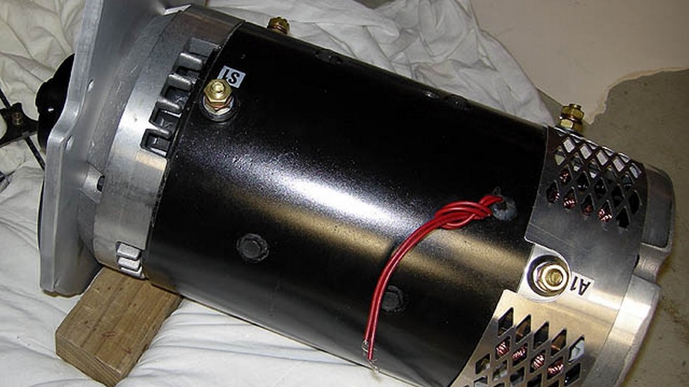 Электродвигатель для электромобиля