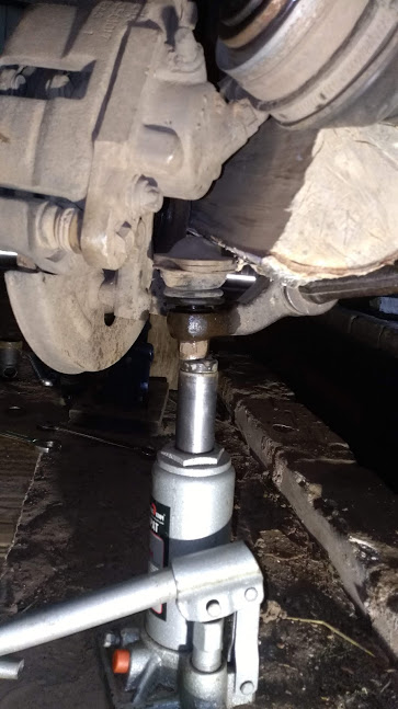 Снятие шаровой ВАЗ 2114 без съемника