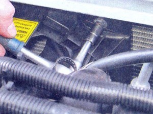 Демонтаж радиатора Лада Приора