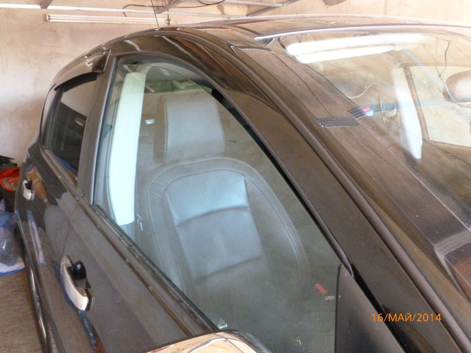 Как убрать двухсторонний скотч с машины