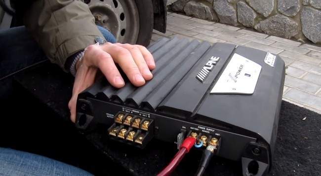 Подключение усилителя к магнитоле