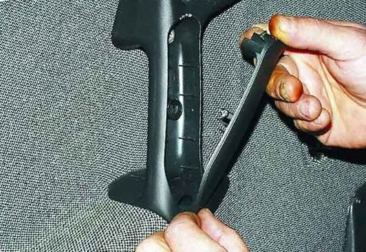 Снятие ручки стеклоподъемника ВАЗ 2110