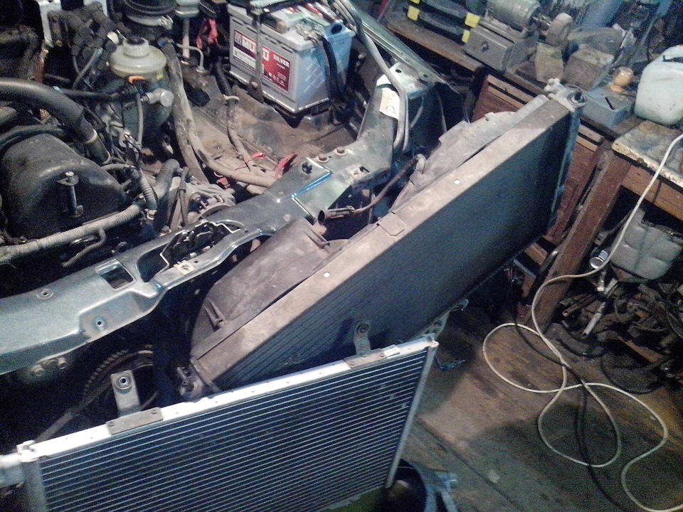 Замена радиатора Шевроле Нива (Travel) с кондиционером