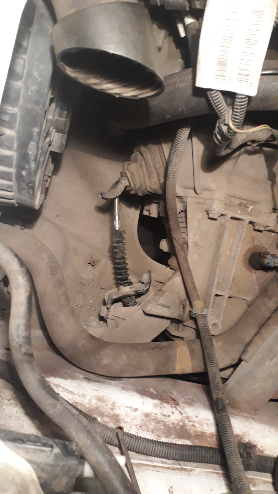 Замена троса сцепления Лада Гранта