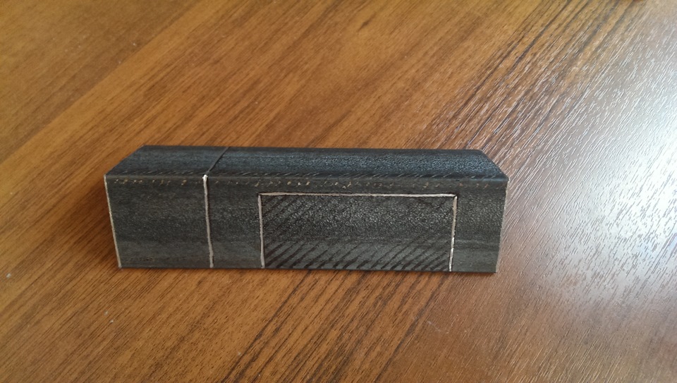 Делал из стального уголка 40*40*4мм