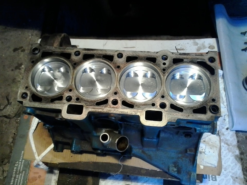 Двигатель ВАЗ объемом 1.8 литра в сборе