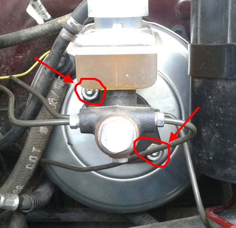 Снятие тормозного цилиндра ВАЗ 2114