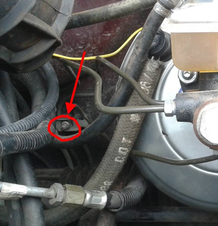 Снятие тормозного цилиндра ВАЗ 2114