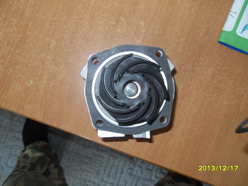 Замена помпы НИВЫ Шевроле (Travel)