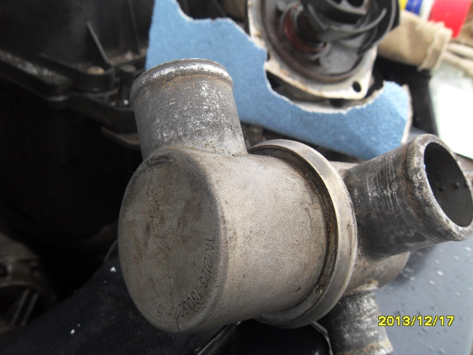 Замена помпы НИВЫ Шевроле (Travel)