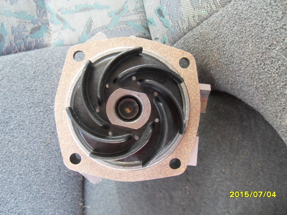 Замена помпы НИВЫ Шевроле (Travel)