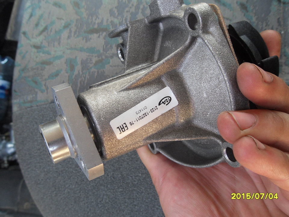 Замена помпы НИВЫ Шевроле (Travel)