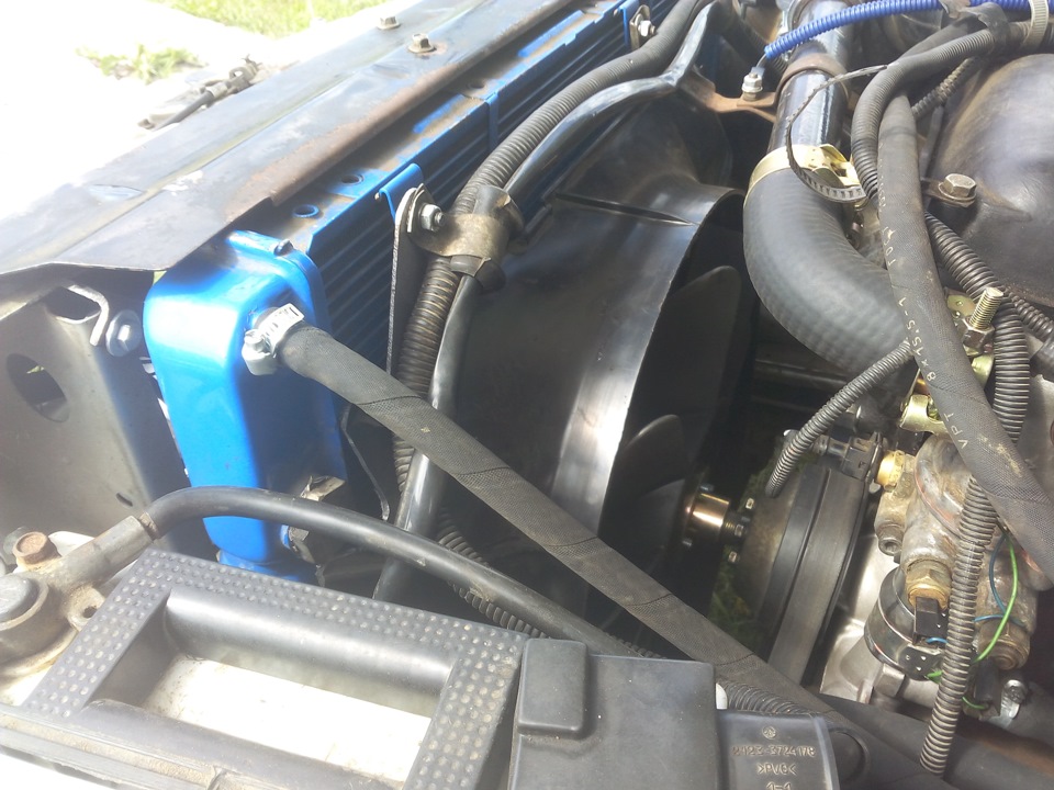 Установка вентилятора с ременным приводом на ЗМЗ 406