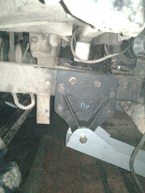 Отвал на УАЗ Хантер