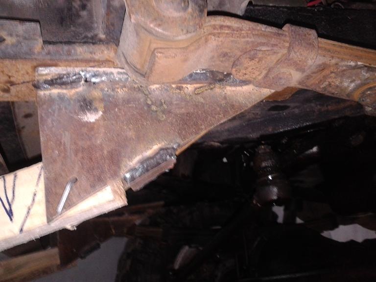 Поворотный снегоуборочный отвал на УАЗ