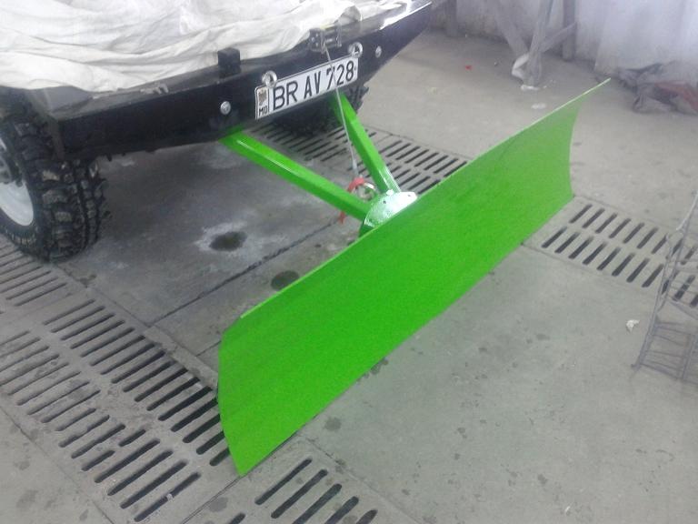 Поворотный снегоуборочный отвал на УАЗ