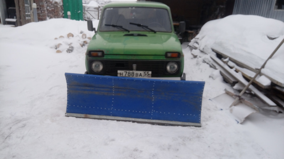 Нож для чистки снега на Ниву