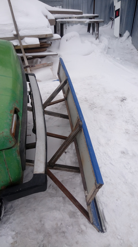 Нож для чистки снега на Ниву