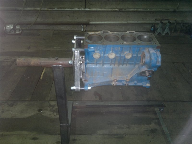 Самодельный стенд кантователь для двигателя